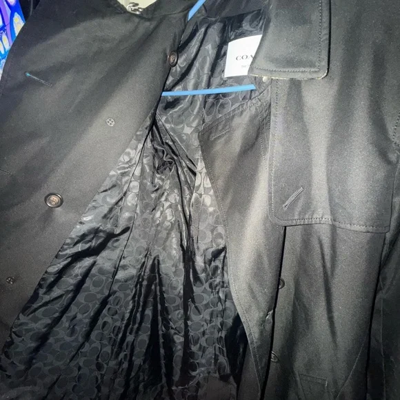 Signature coach black trenchcoat with monogram lining - Picture 13 of 15